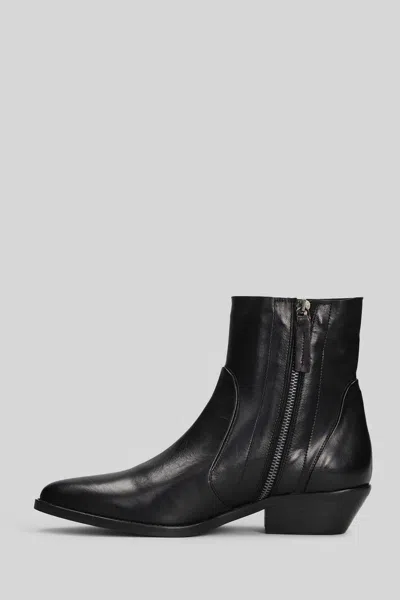 Julie Dee 40mm Pointed-toe Boots In Black