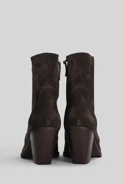 Julie Dee Texan Ankle Boots In Brown