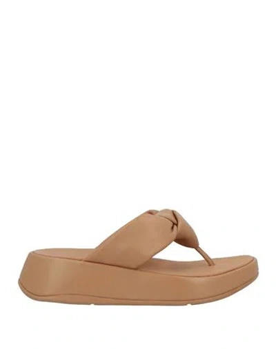 Fitflop Woman Thong Sandal Camel Size 7 Leather, Rubber In Brown