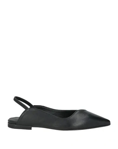 Ovyè Ovyé Woman Ballet Flats Black Size 8 Leather In Black