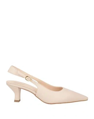 Ovyè Ovyé Woman Pumps Blush Size 8 Leather In Neutral