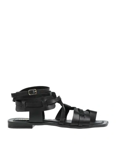Ovyè Ovyé Woman Thong Sandal Black Size 8 Leather In Black