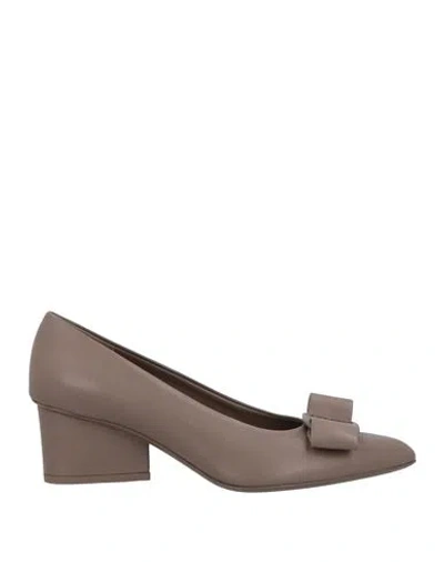 Ferragamo Viva 55 Woman Pumps Taupe Size 8 Lambskin In Brown