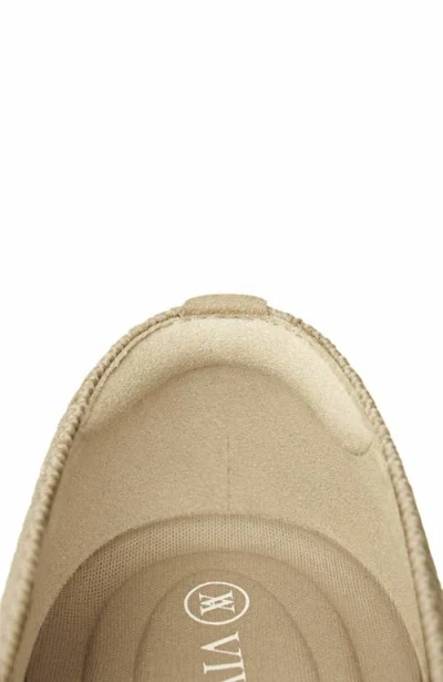 Vivaia Pointed-toe Ballet Flats In Neutral