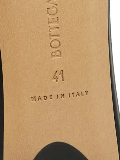 Pre-owned Bottega Veneta Block-heel Leather Sandals In Black