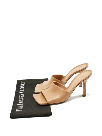 Pre-owned Bottega Veneta Leather Sandals In Neutral