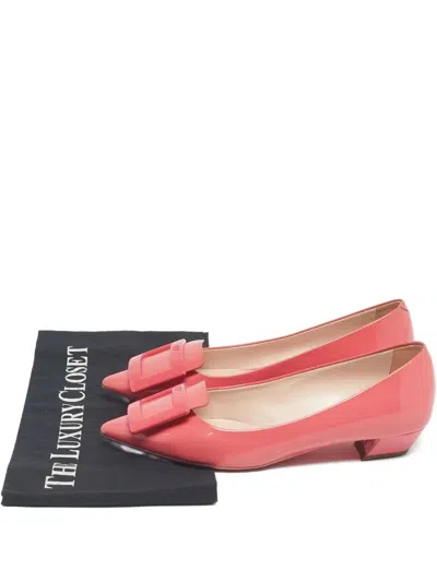 Pre-owned Roger Vivier Vintage Gommettine Pointed-toe Pumps In Pink