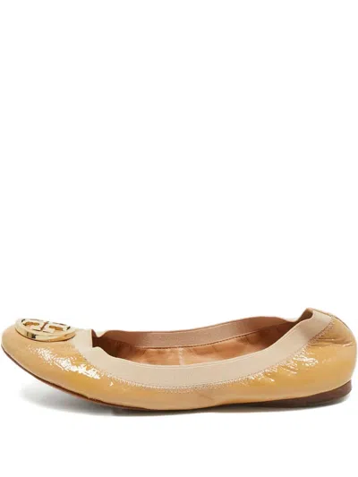 Pre-owned Tory Burch Caroline Scrunched Ballet Flats In Neutral