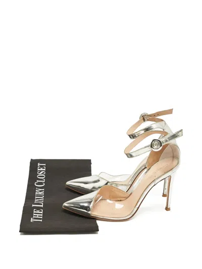 Pre-owned Gianvito Rossi 105mm Metallic-effect Pumps In Gray