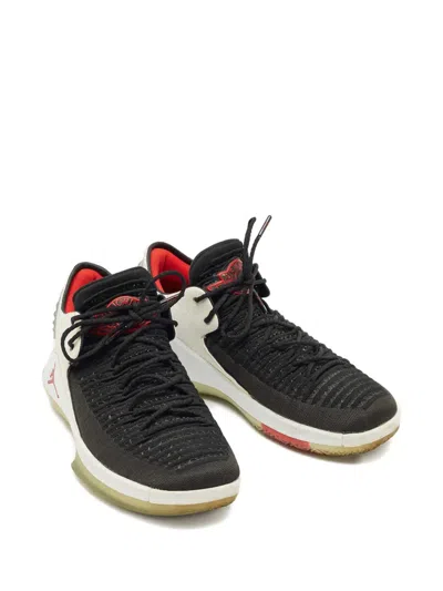 Pre-owned Jordan Xxxii Low-top Trainers In Black