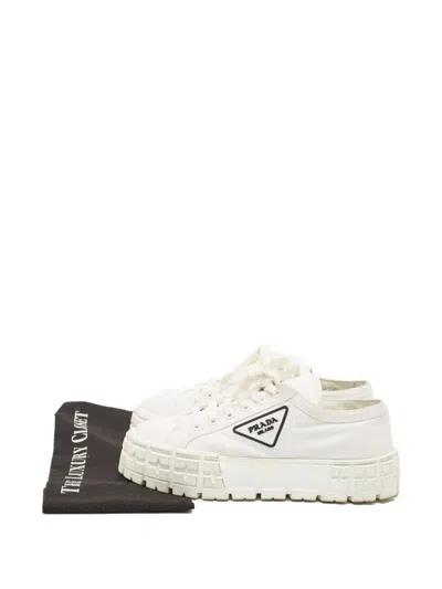 Pre-owned Prada 40mm Logo Platform Sneakers In White
