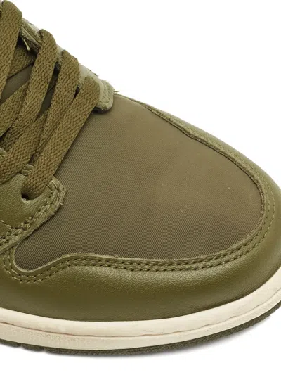 Pre-owned Jordan Retro 1 45.5 Air Leather Sneakers In Green