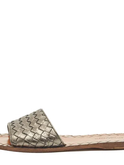 Pre-owned Bottega Veneta Intrecciato Leather Slides In Gray