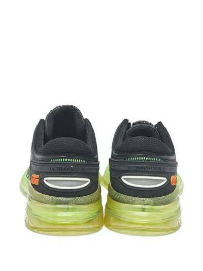 Pre-owned Gucci Ultrapace Low-top Sneakers In Black