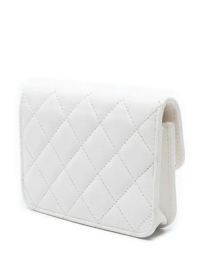 Pre-owned Chanel 2021 Mini Cc Quilted Lambskin Pearl Crush Pouch With Chain Crossbody Bag In White