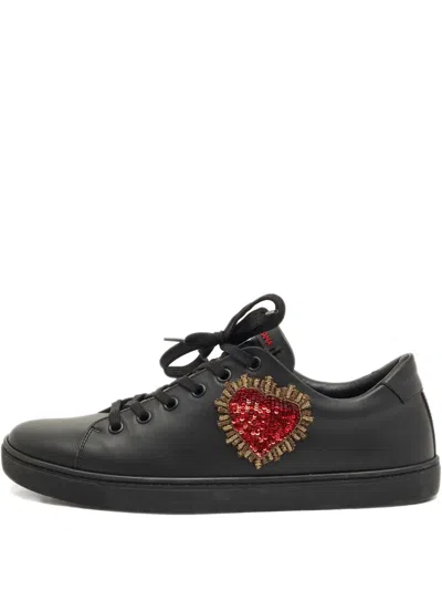 Pre-owned Dolce & Gabbana Heart-detail Leather Sneakers In Black