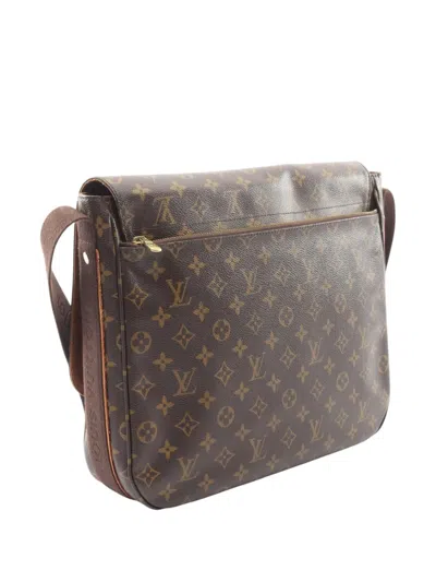 Pre-owned Louis Vuitton 2009 Monogram Beaubourg Messenger Mm Crossbody Bag In Brown