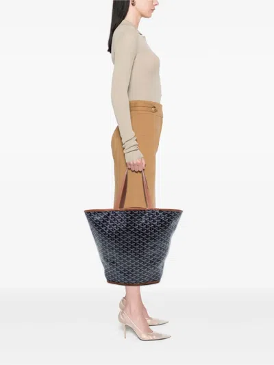 Pre-owned Goyard 2017 Ine Reversible Belharra Tote Bag In Blue