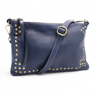 Bolsa Nova Boho Clutch In Blue