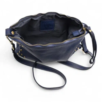 Bolsa Nova Boho Clutch In Blue