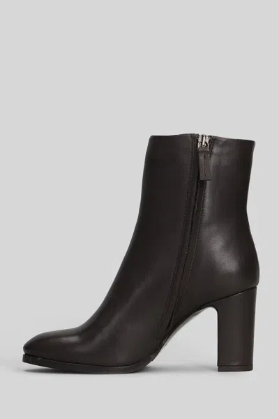 Julie Dee High Heels Ankle Boots In Black