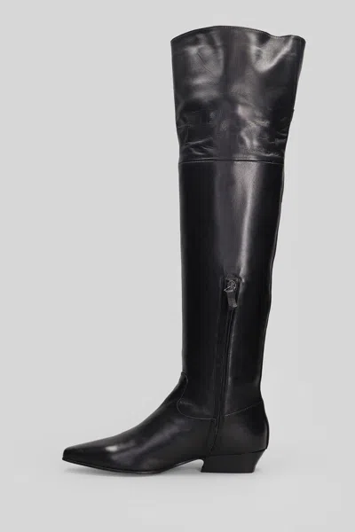 Julie Dee Low Heels Boots In Black