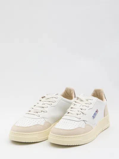 Autry Medalist Low Sneakers In White