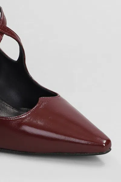 Julie Dee Pumps In Bordeaux Leather In Burgundy