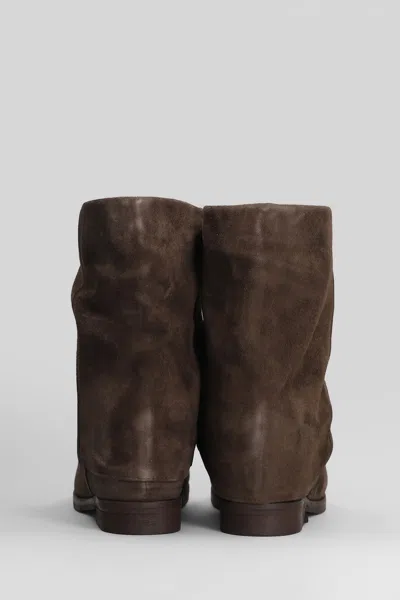 Julie Dee Low Heels Ankle Boots In Brown Suede In Brown