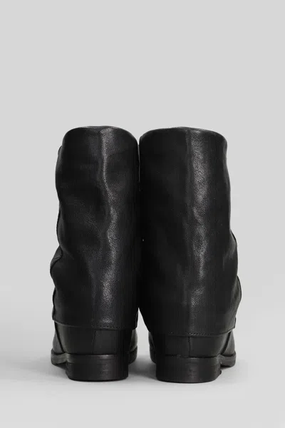 Julie Dee Low Heels Ankle Boots In Black Suede In Black