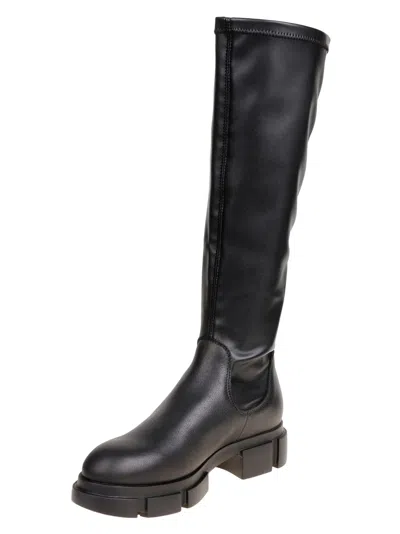 Copenhagen Stretch Boot In Black