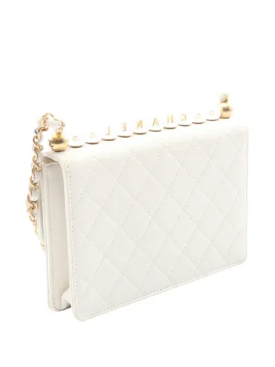 Pre-owned Chanel 2020 Cc Quilted Lambskin Turnlock Chic Pearls Flap Shoulder Bag In White