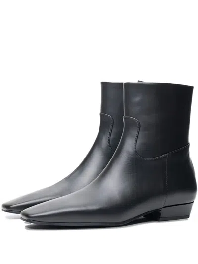 Poche Paris Square-toe Boots In Black