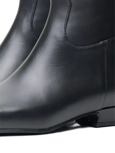 Poche Paris Square-toe Boots In Black