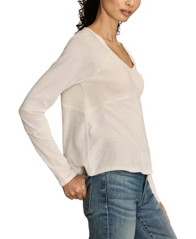 Lucky Brand Women's Waffle Mix V-neck Top In White