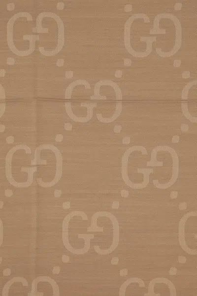 Gucci Gg Jacquard Frayed-edge Shawl In Neutral
