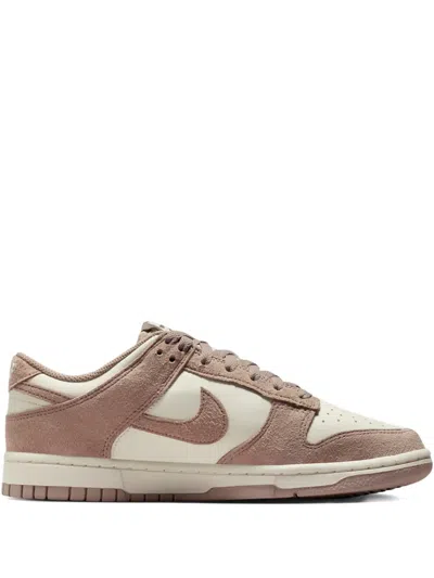Nike Dunk Low Sneakers In Brown