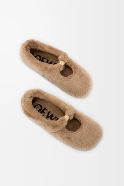 Loewe Shearling Pebble Soft Ballerina Shoes In Brown