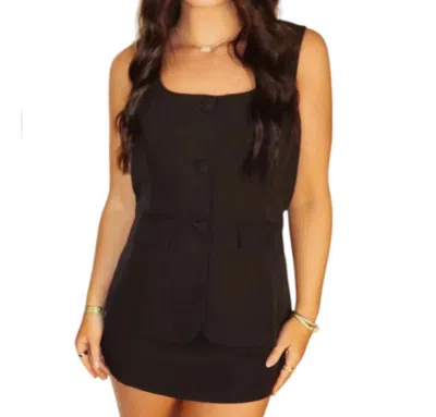 Act Pretty Crepe Round Neckline Button Sleeveless Romper In Black In Black