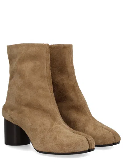Maison Margiela Boot "tabi" In Brown