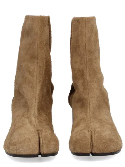 Maison Margiela Boot "tabi" In Brown