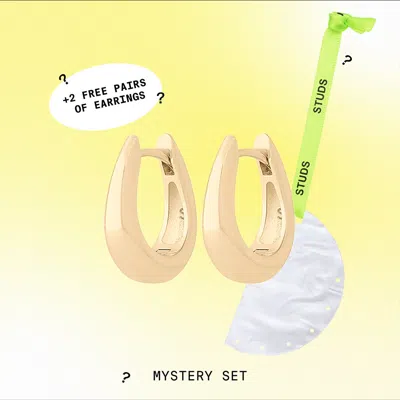 Studs Everyday Huggies Mystery Set In Gold
