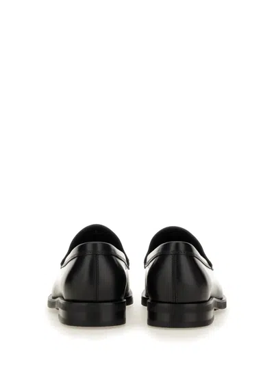 Tod's Leather Loafers With Round Toe And Stitched Detailing In Black