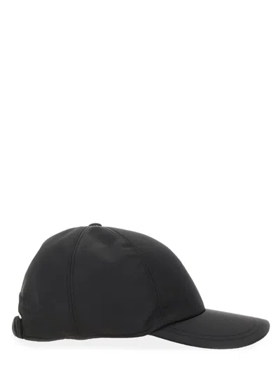 Premiata Stylish Hat With Curved Brim Design In Black
