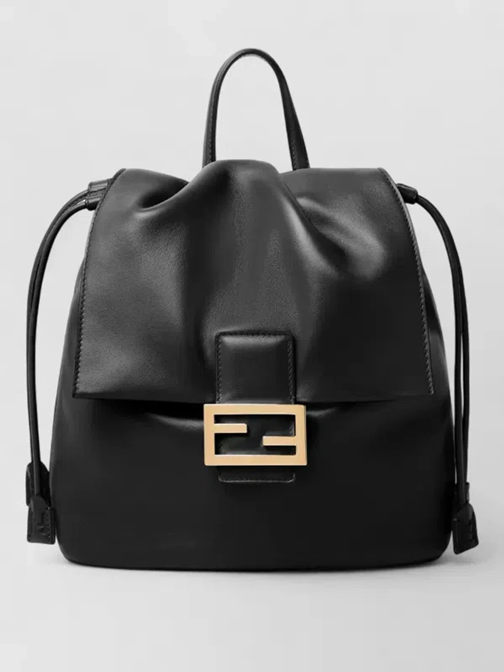 Fendi Women Black Backpack With Ff Plaque Closure On The  display picture 2