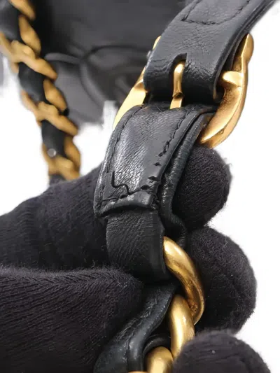 Pre-owned Chanel 1996-1997 Diamond-quilting Backpack In Black