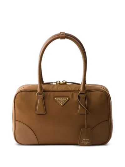 Prada Re-edition 1978 Medium Tasche Mit Zwei Griffen Aus Re-nylon Und Saffiano-leder In Brown