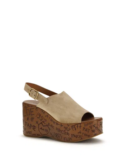 Chloé Desert Sand Platform Sole Graffiti Print Sandals In White