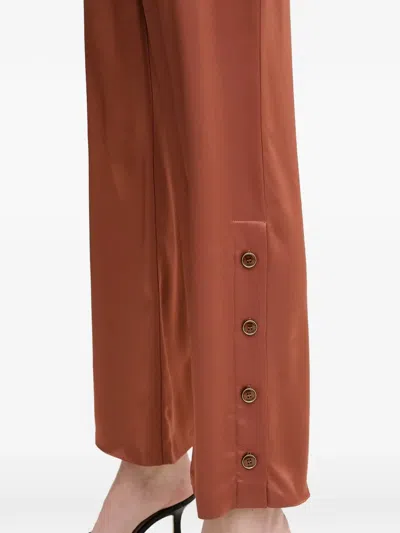 Guess Usa Hose Mit Knöpfen In Brown