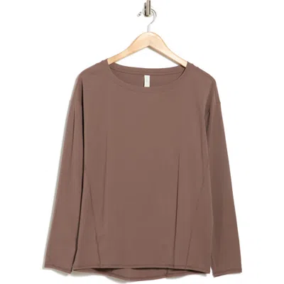 Z By Zella On The Move Cocoon Long Sleeve T-shirt In Brown